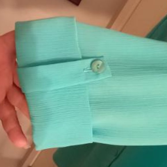 Long button-down blouse - Picture 2 of 7